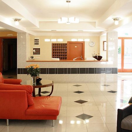 Hotel Korona Harkan Interior foto